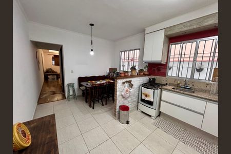 Casa à venda com 181m², 3 quartos e 2 vagasCozinha