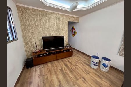 Sala de casa à venda com 3 quartos, 181m² em Jardim Santa Clara, Guarulhos
