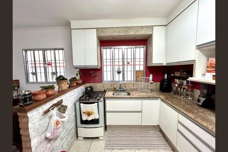 Casa à venda com 181m², 3 quartos e 2 vagasCozinha