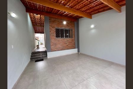 Casa à venda com 181m², 3 quartos e 2 vagasGaragem