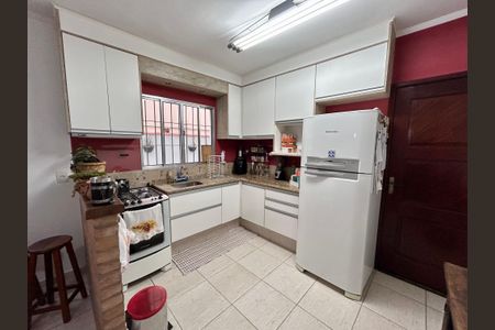 Casa à venda com 181m², 3 quartos e 2 vagasCozinha