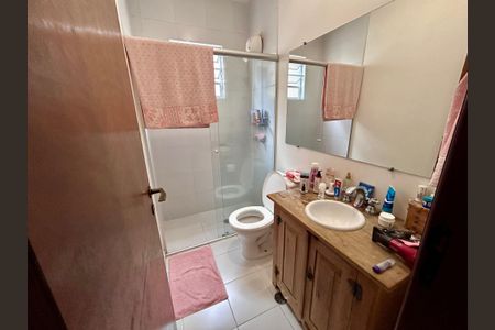 Casa à venda com 181m², 3 quartos e 2 vagasBanheiro da Suíte