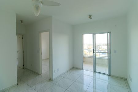 Sala de apartamento para alugar com 2 quartos, 57m² em Granja Viana, Cotia