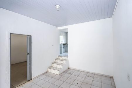 Sala de casa para alugar com 1 quarto, 40m² em Vila Santo Estefano, São Paulo
