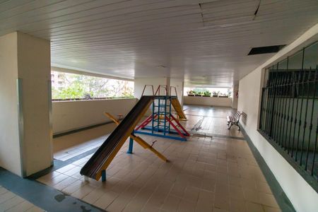 Apartamento à venda com 92m², 2 quartos e 1 vagaÁrea comum