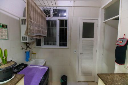 Apartamento à venda com 92m², 2 quartos e 1 vagaCozinha e Área de Serviço