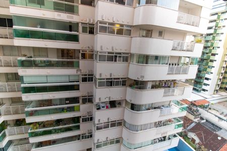 Vista da Sala de apartamento à venda com 2 quartos, 92m² em Icaraí, Niterói