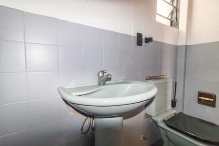 Apartamento à venda com 70m², 2 quartos e sem vagaBanheiro