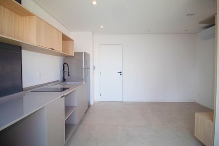 Cozinha de apartamento para alugar com 1 quarto, 46m² em Pinheiros, São Paulo