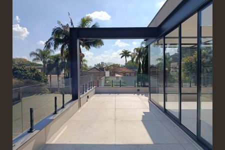 Casa à venda com 700m², 4 quartos e 3 vagasÁrea de lazer externa