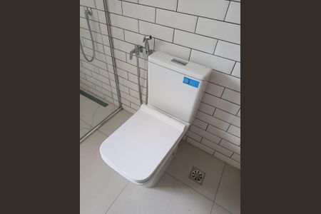 Casa à venda com 700m², 4 quartos e 3 vagasBanheiro da Suíte 4