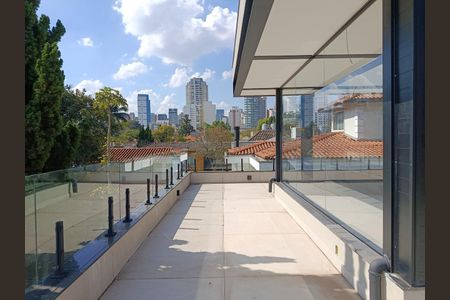 Casa à venda com 700m², 4 quartos e 3 vagasÁrea de lazer externa