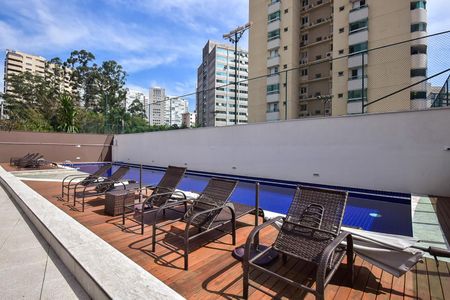 Apartamento à venda com 105m², 2 quartos e 2 vagasPiscina