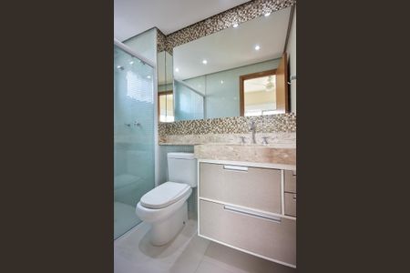 Apartamento à venda com 105m², 2 quartos e 2 vagasBanheiro da Suíte 2