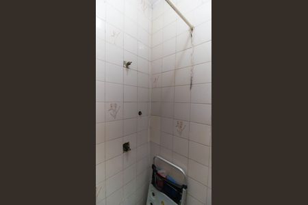 Apartamento à venda com 110m², 2 quartos e sem vaga Apartamento à venda com 110m², 2 quartos e sem vagaBanheiro de Serviço
