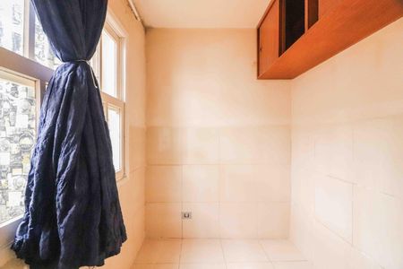 Casa à venda com 134m², 3 quartos e 2 vagasQuarto Lavanderia