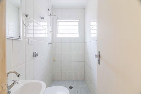 Casa à venda com 134m², 3 quartos e 2 vagasBanheiro Social