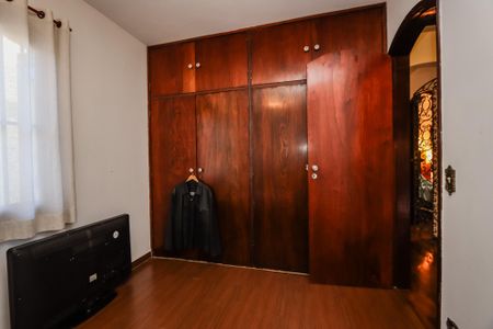 Casa à venda com 420m², 4 quartos e 6 vagas Casa à venda com 420m², 4 quartos e 6 vagasQuarto 3