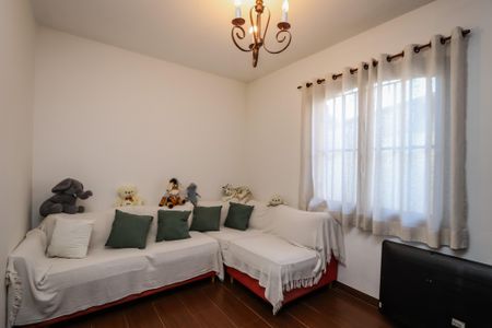 Casa à venda com 420m², 4 quartos e 6 vagas Casa à venda com 420m², 4 quartos e 6 vagasQuarto 3