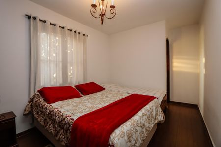 Casa à venda com 420m², 4 quartos e 6 vagas Casa à venda com 420m², 4 quartos e 6 vagasSuite 2