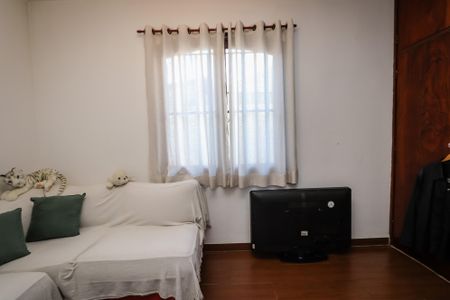 Casa à venda com 420m², 4 quartos e 6 vagas Casa à venda com 420m², 4 quartos e 6 vagasQuarto 3