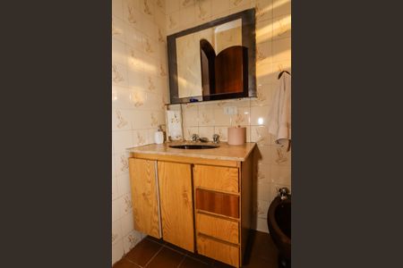 Casa à venda com 420m², 4 quartos e 6 vagas Casa à venda com 420m², 4 quartos e 6 vagasBanheiro 3