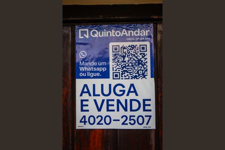 Casa à venda com 420m², 4 quartos e 6 vagas Casa à venda com 420m², 4 quartos e 6 vagasPlaca