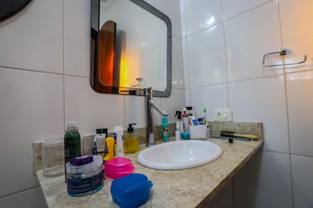 Casa à venda com 420m², 4 quartos e 6 vagas Casa à venda com 420m², 4 quartos e 6 vagasBanheiro da Suíte