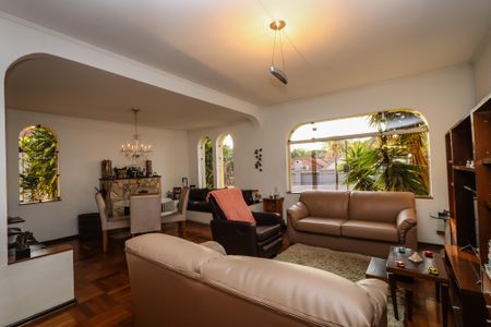 Sala de casa à venda com 4 quartos, 420m² em Jardim Leonor, São Paulo