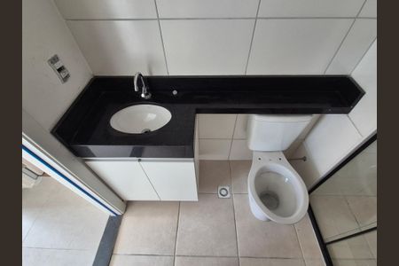 Apartamento à venda com 50m², 2 quartos e sem vaga Apartamento à venda com 50m², 2 quartos e sem vagaBanheiro