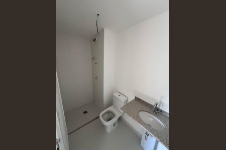 Banheiro de apartamento à venda com 1 quarto, 24m² em Vila Nova Conceição, São Paulo