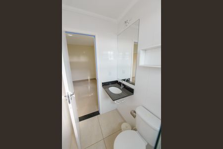Apartamento para alugar com 69m², 2 quartos e 1 vaga Apartamento para alugar com 69m², 2 quartos e 1 vagaBanheiro da Suíte 1