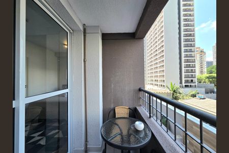 Studio para alugar com 27m², 1 quarto e sem vagaVaranda