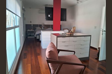 Casa à venda com 237m², 2 quartos e 4 vagasSuíte 1