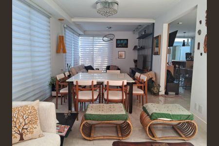 Sala de casa à venda com 2 quartos, 237m² em Vila Manfredi, Jundiaí
