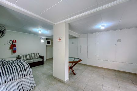 Apartamento à venda com 68m², 2 quartos e 1 vagaÁrea comum