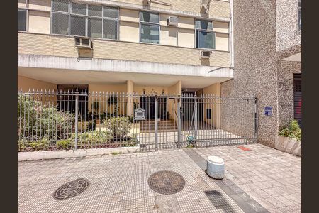 Apartamento à venda com 51m², 1 quarto e sem vaga Apartamento à venda com 51m², 1 quarto e sem vagaFachada