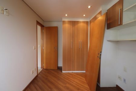 Apartamento à venda com 58m², 2 quartos e 1 vagaQuarto 2