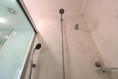 Apartamento à venda com 58m², 2 quartos e 1 vagaBanheiro Social