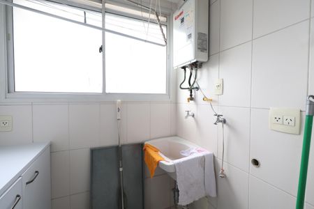 Apartamento à venda com 58m², 2 quartos e 1 vagaÁrea de Serviço