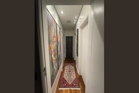 Apartamento à venda com 90m², 3 quartos e 2 vagasCorredor intimo