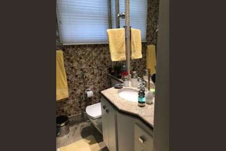 Apartamento à venda com 90m², 3 quartos e 2 vagasBanheiro Social