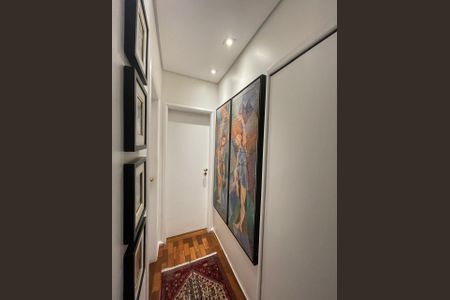 Apartamento à venda com 90m², 3 quartos e 2 vagasCorredor intimo