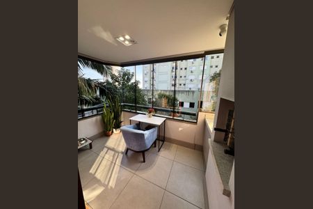 Apartamento à venda com 68m², 2 quartos e 1 vaga Apartamento à venda com 68m², 2 quartos e 1 vagaVaranda