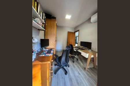 Quarto 2 de apartamento à venda com 2 quartos, 68m² em Petrópolis, Porto Alegre