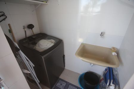 Apartamento à venda com 114m², 2 quartos e 3 vagasArea de serviço