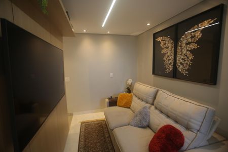 Apartamento à venda com 114m², 2 quartos e 3 vagasSala 2