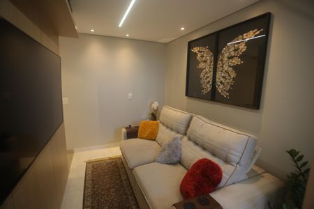 Apartamento à venda com 114m², 2 quartos e 3 vagasSala 2