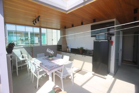 Apartamento à venda com 114m², 2 quartos e 3 vagasÁrea comum