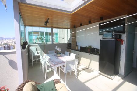 Apartamento à venda com 114m², 2 quartos e 3 vagasÁrea comum